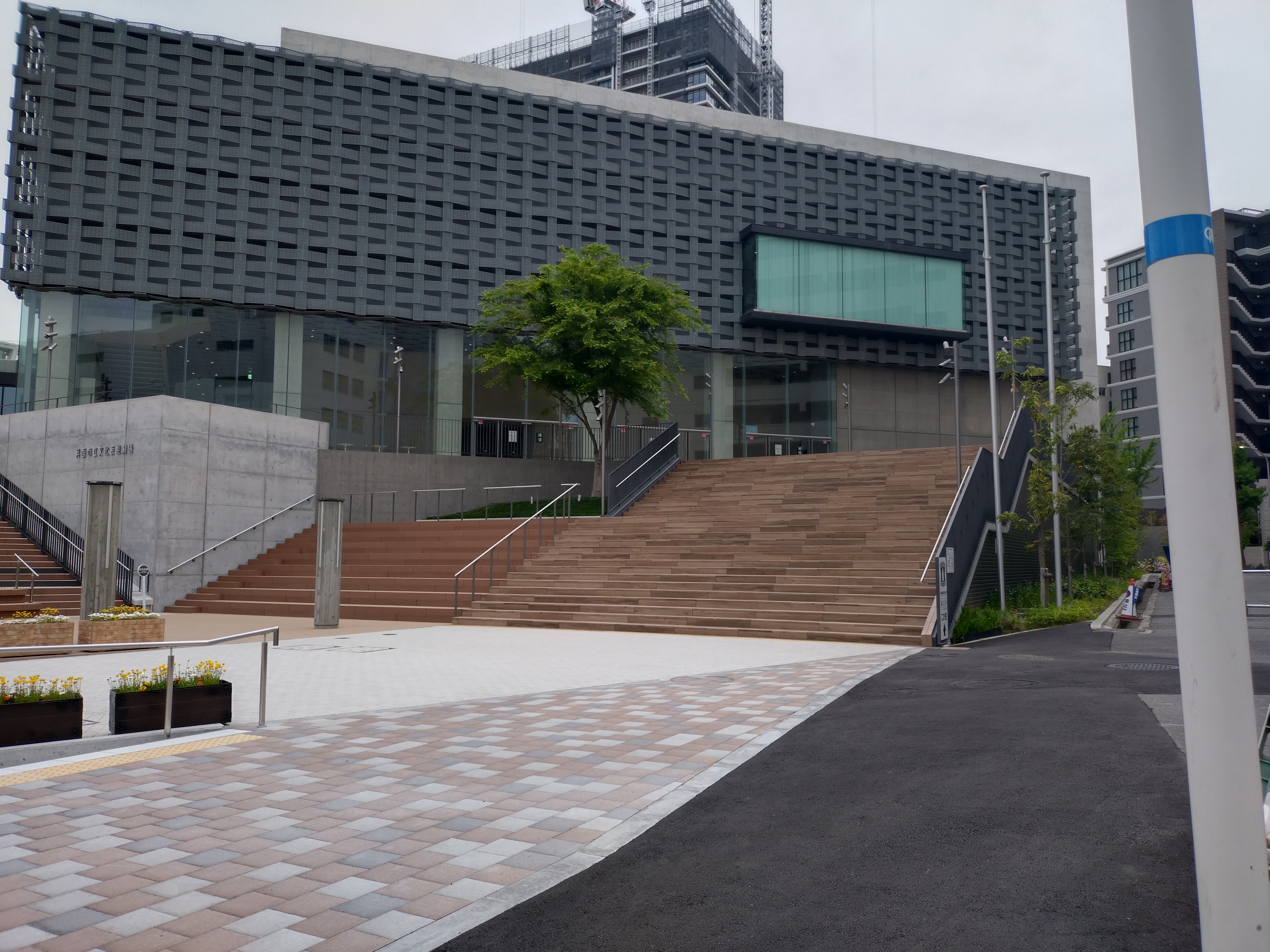 东京建物 Brillia HALL 箕面 主厅的照片