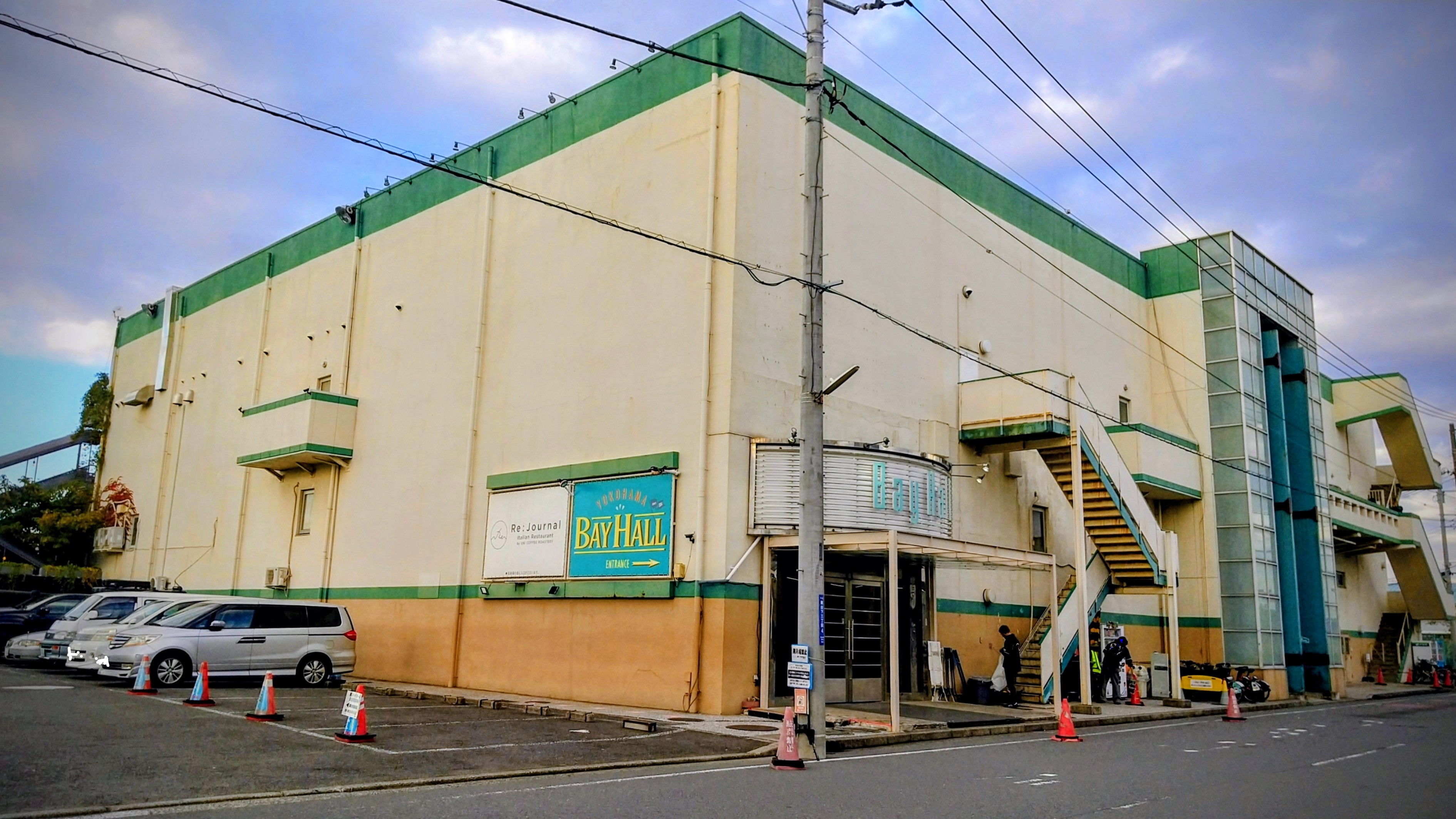 横浜ベイホールの写真